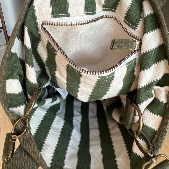 Sézane Mini Tote Bag in Chance Green - Picture 5 of 13